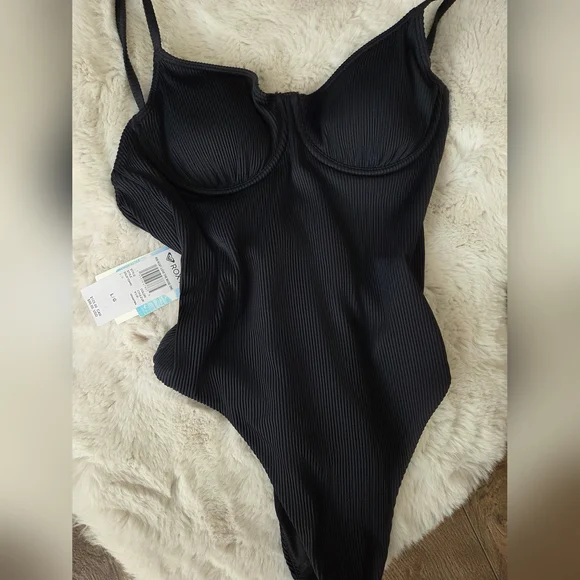 New Roxy Black Ribbed One Piece Swimsuit In Size Large - Picture 2 of 6